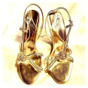 WILD ROSE SILVER DRESS SANDALS 4” HEELS 7.5